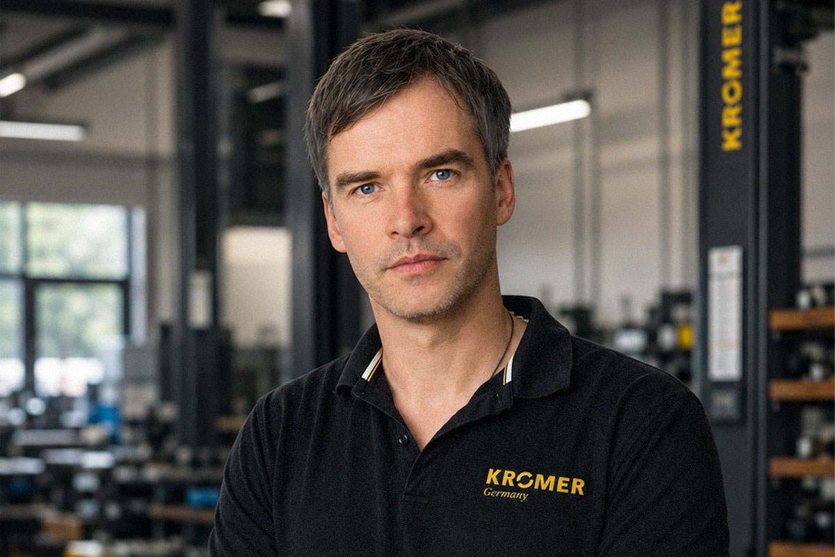 leidinggevende-lars-kroemer-motorvoertuig